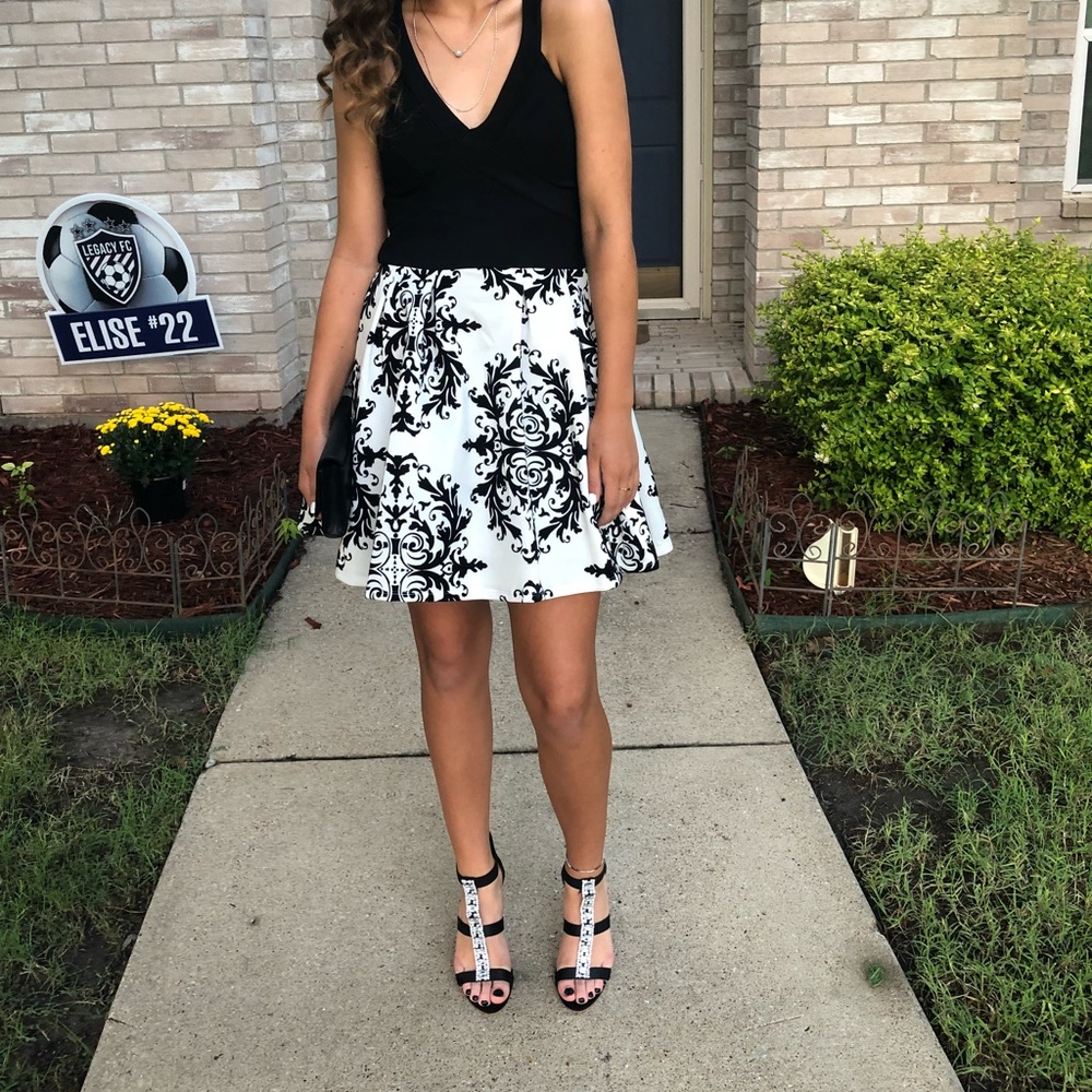Homecoming dress (WORN ONCE)